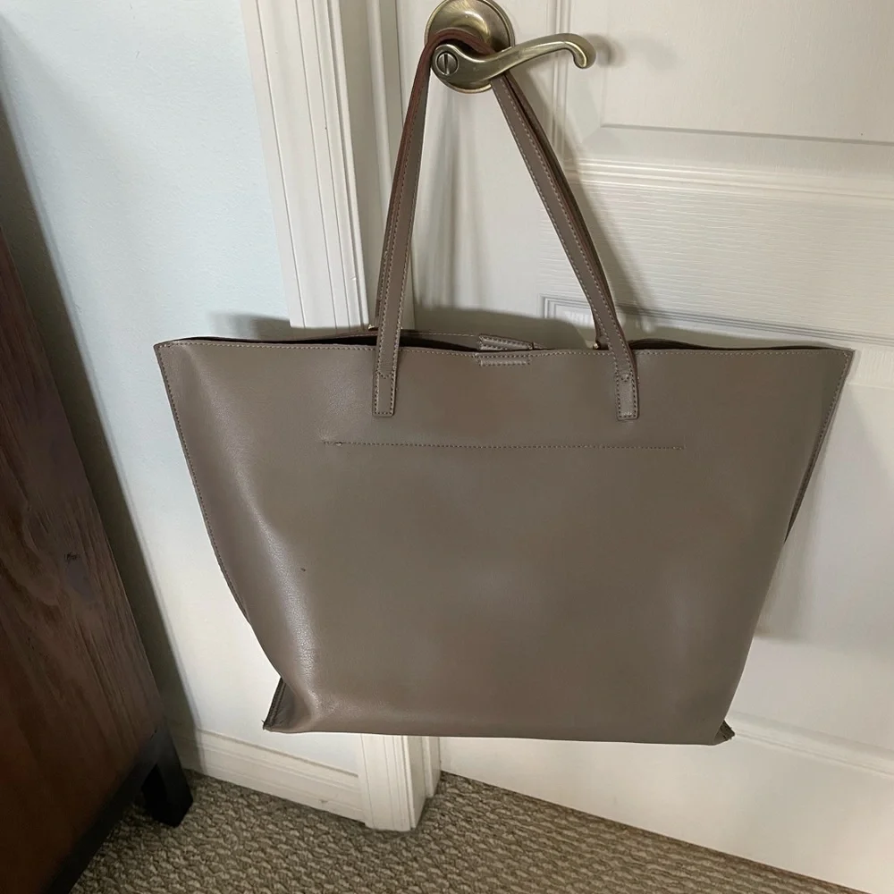 Large gray purse - Picture 2 of 7